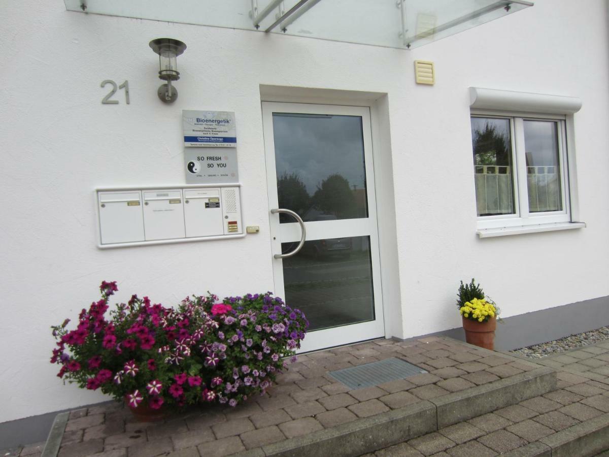 Christine Oparaugo - Privatzimmer Mit Bad Leutkirch im Allgäu Esterno foto
